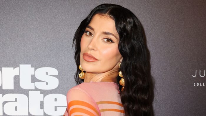 Nicole Williams English